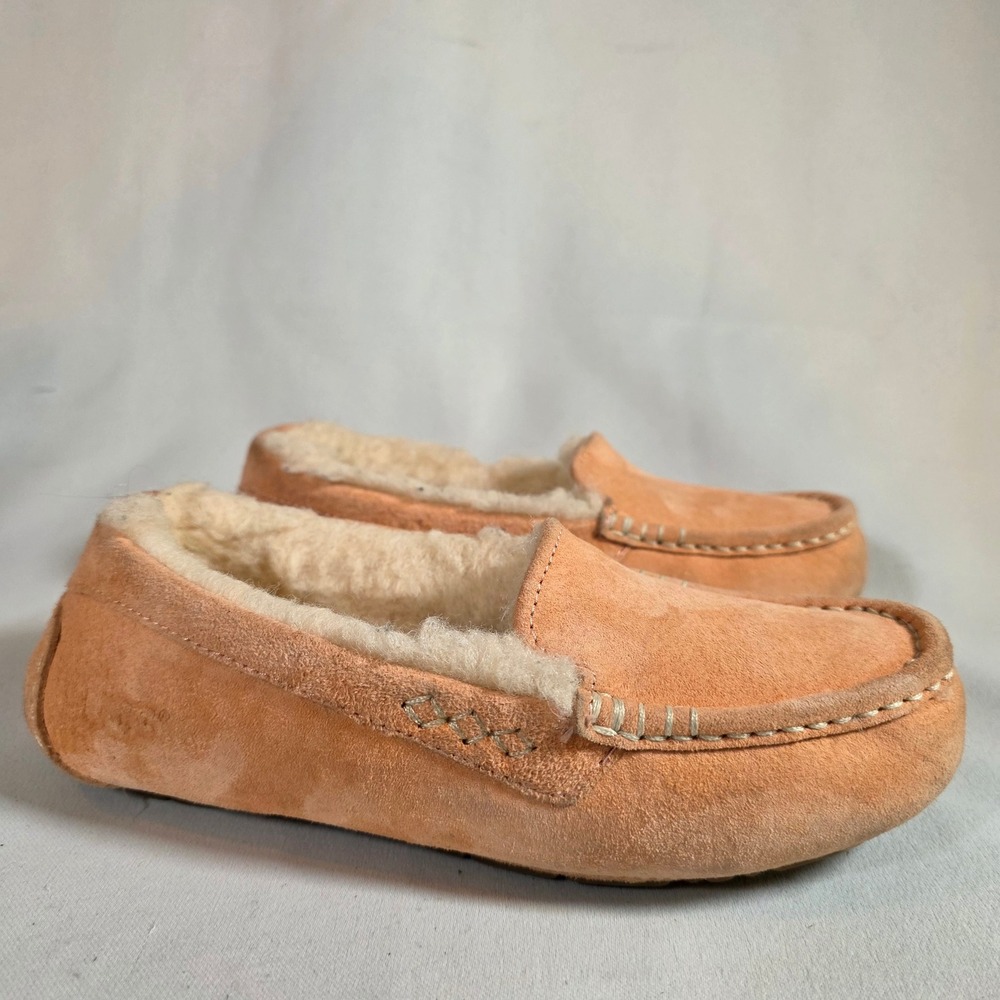 UGG Ansley Peach Suede Women 5 Slippers Moccasin Cozy Loungewear Indoor Outdoor